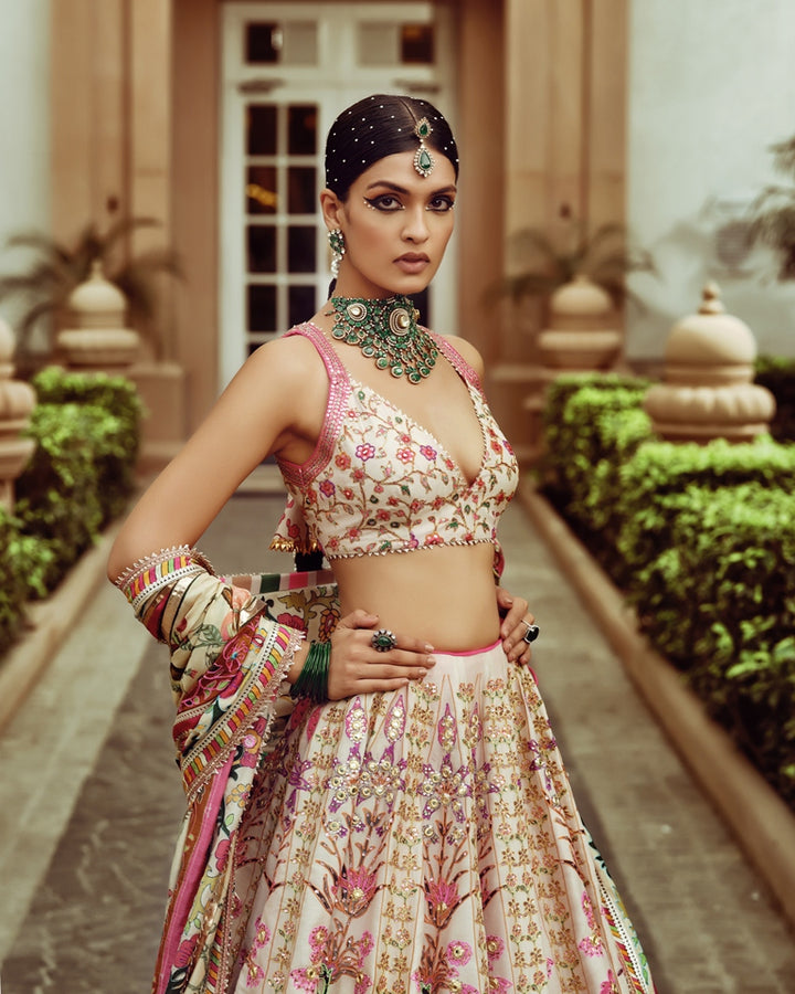 Zarf Lehenga