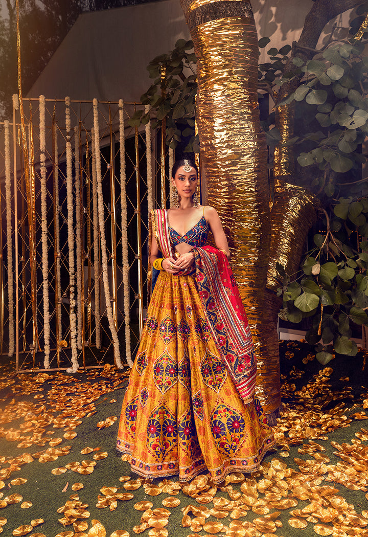 SAKHI LEHNGA