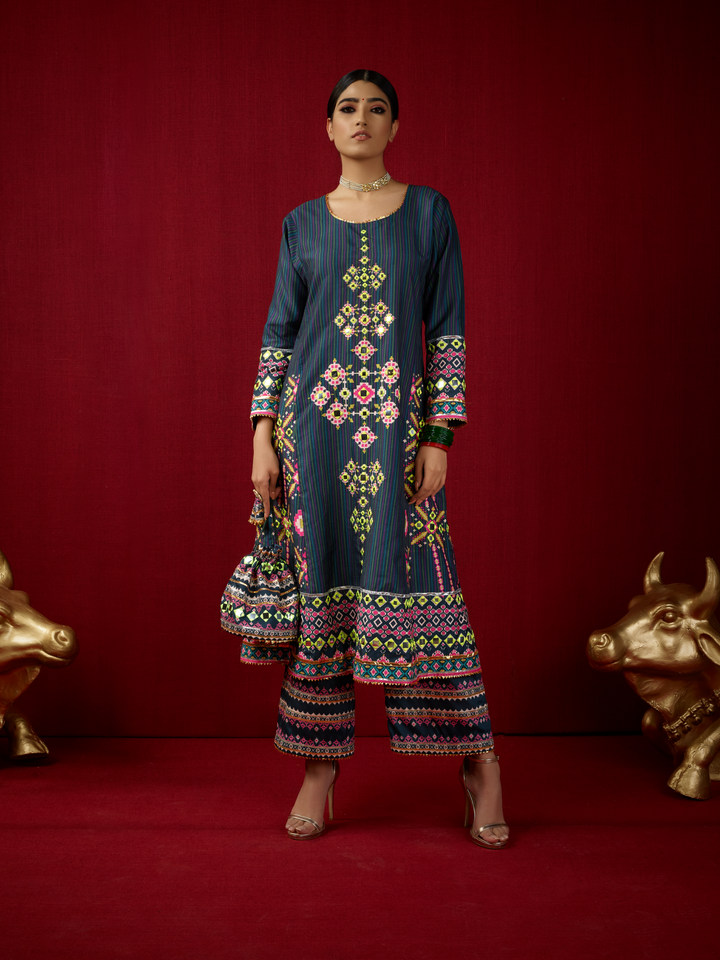 Surmai Jhola with Palazzo