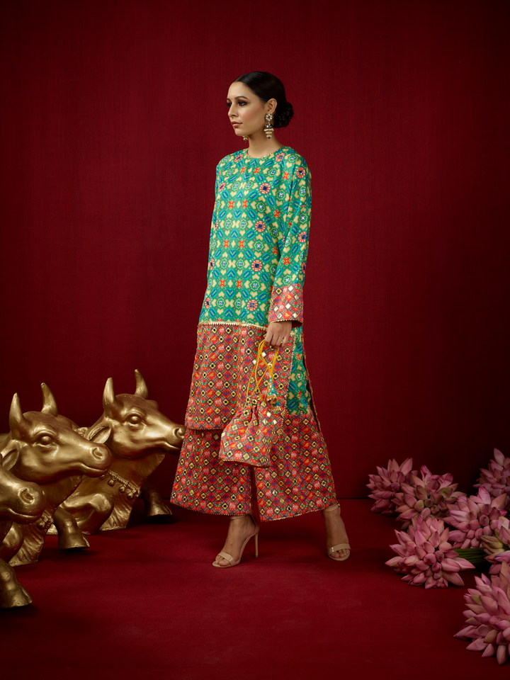 Navya Jhola with Palazzo