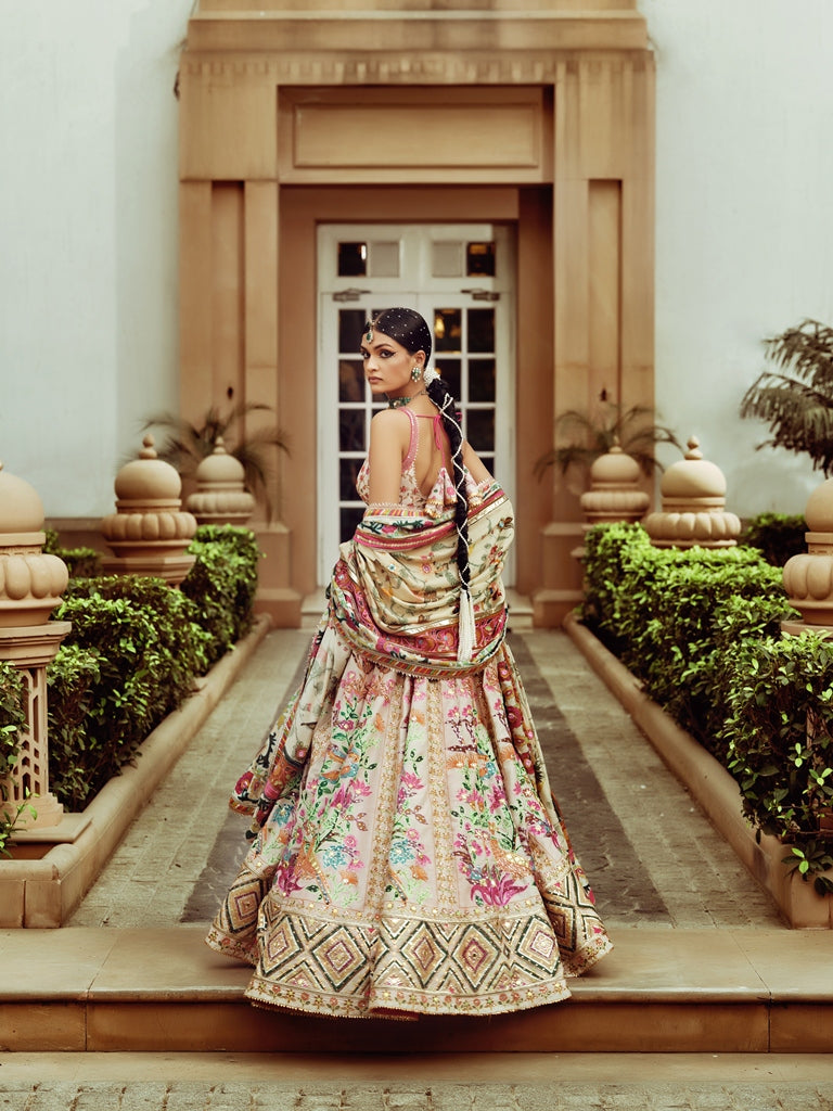 Zarf Lehenga