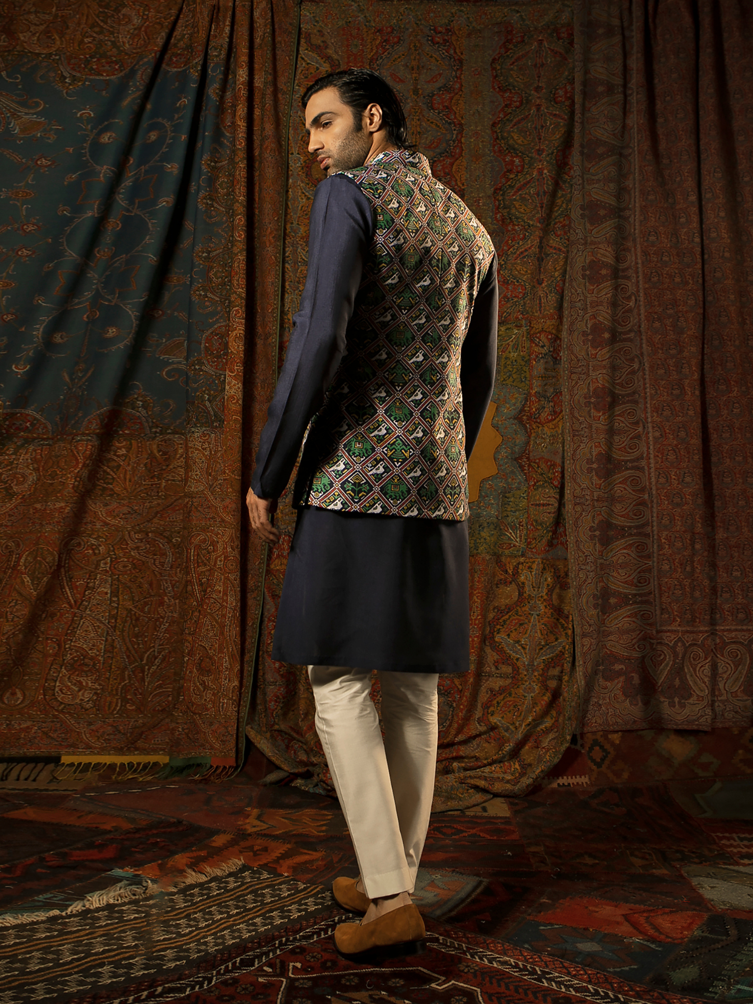 Patolu Bandhi, Kurta & Pant Set