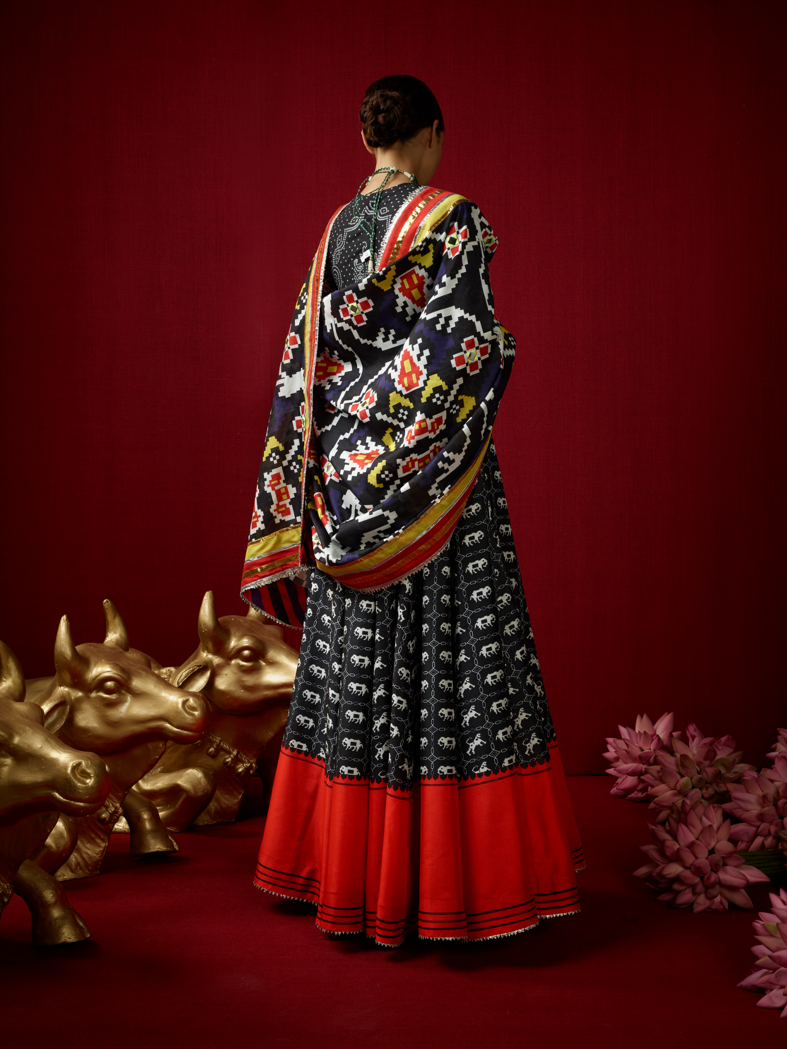 Jaalidar Kalidaar Set