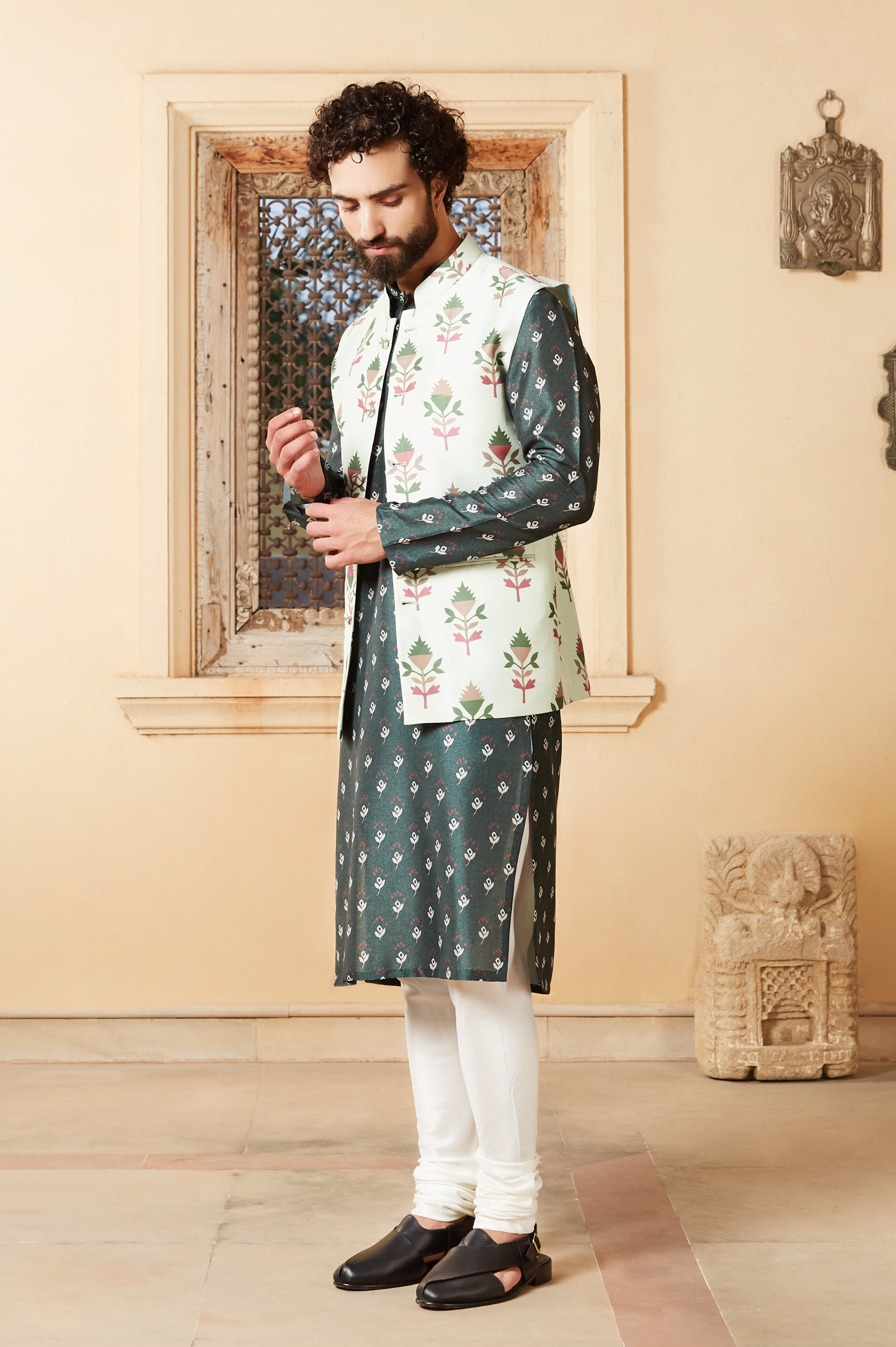 Sabz Kurta and Churidar Set with Bandhi
